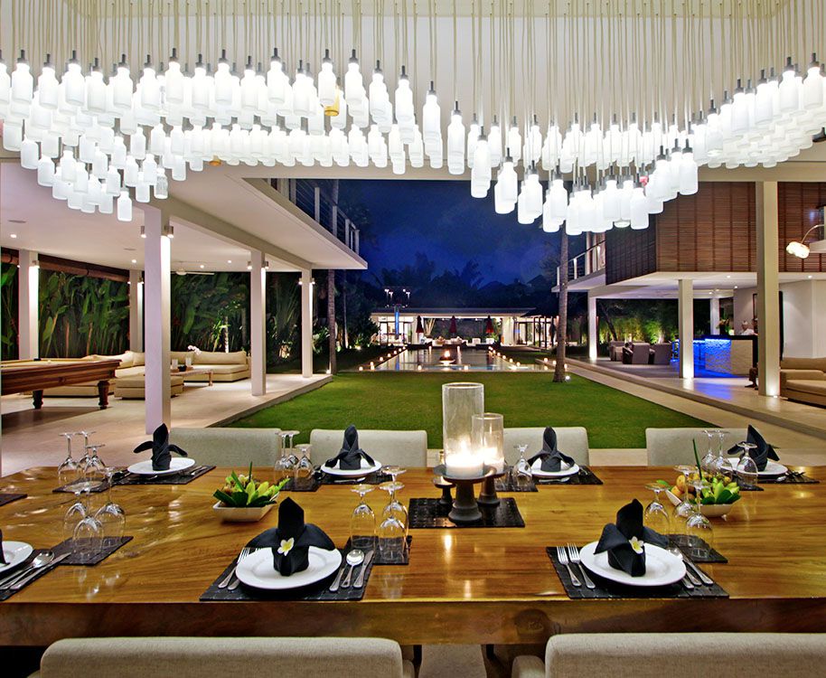 Villa Kalyani - Dining table setting at night