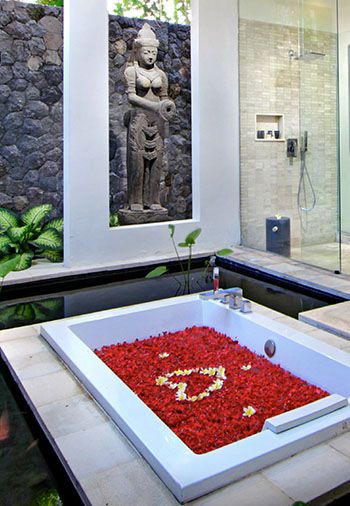 Villa Kalyani - Guest bedroom three ensuite bathroom