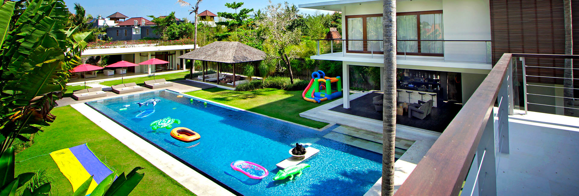 Villa Kalyani - Plenty of pool toys for the children